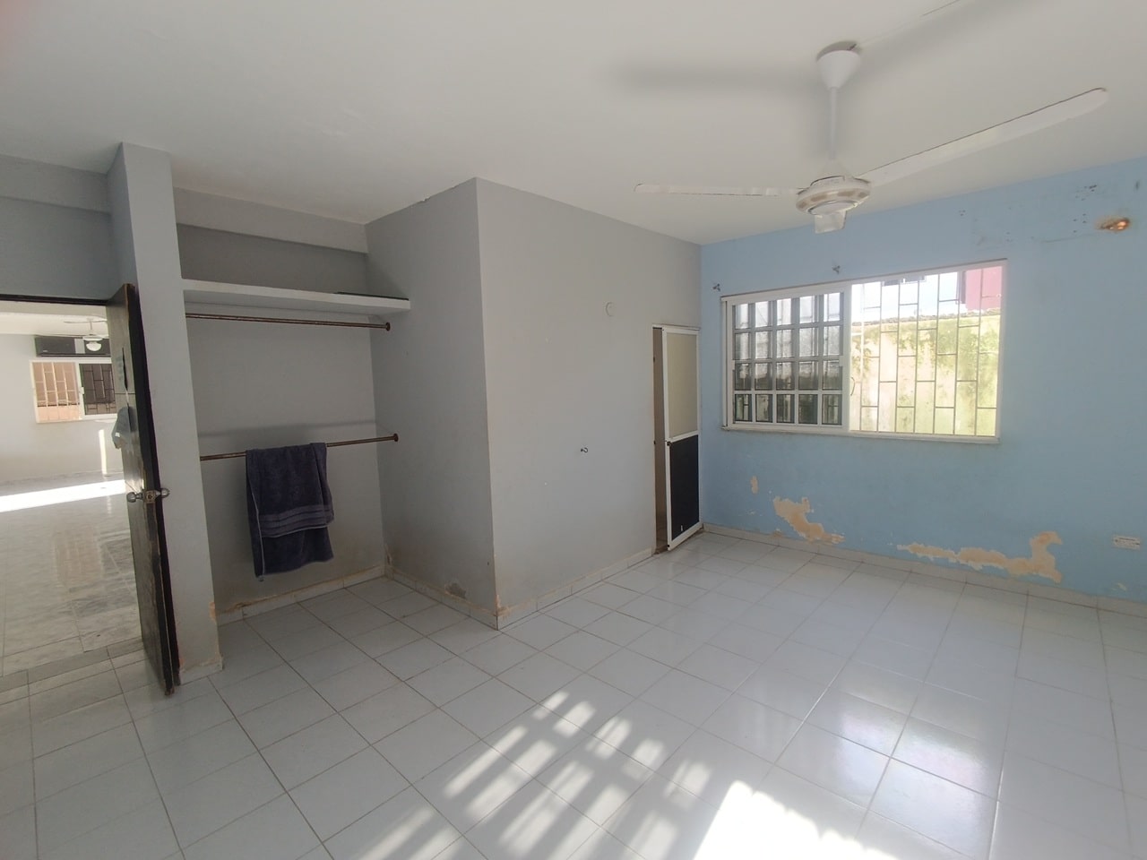 Bodega en Renta en Esquina de 395 m² Sobre Av Juarez – Playa del Carmen