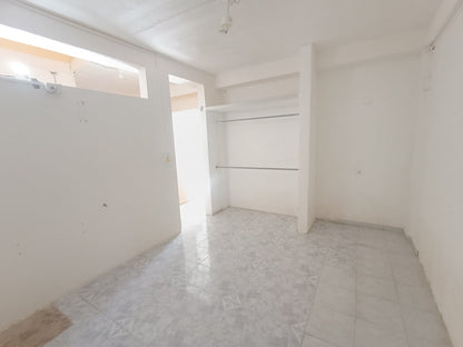 Bodega en Renta en Esquina de 395 m² Sobre Av Juarez – Playa del Carmen