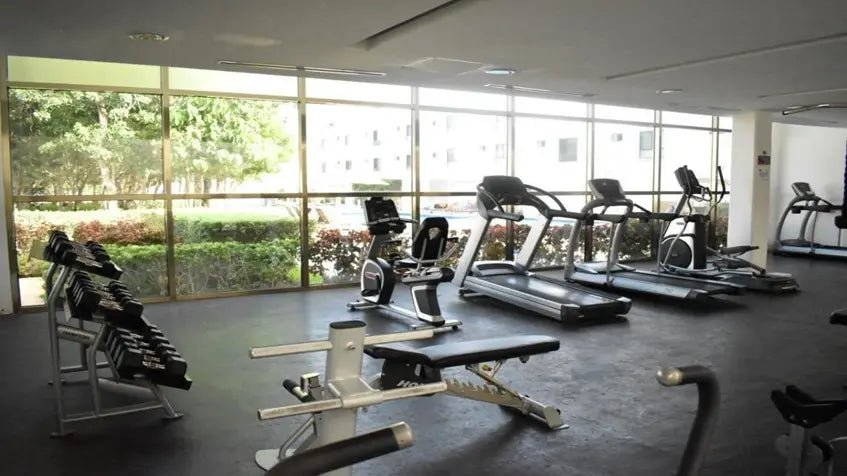 un gimnasio en bali waikoloa playa del carmen