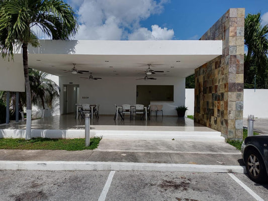 Casa Amueblada en Renta 3 Recamaras – Residencial Los Corales Playa del Carmen