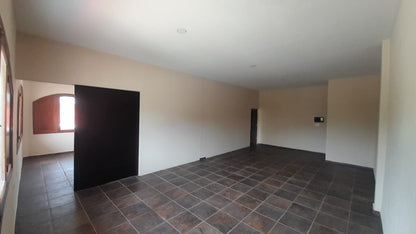 un interior de una oficina grande en plaza playacar playa del carmen