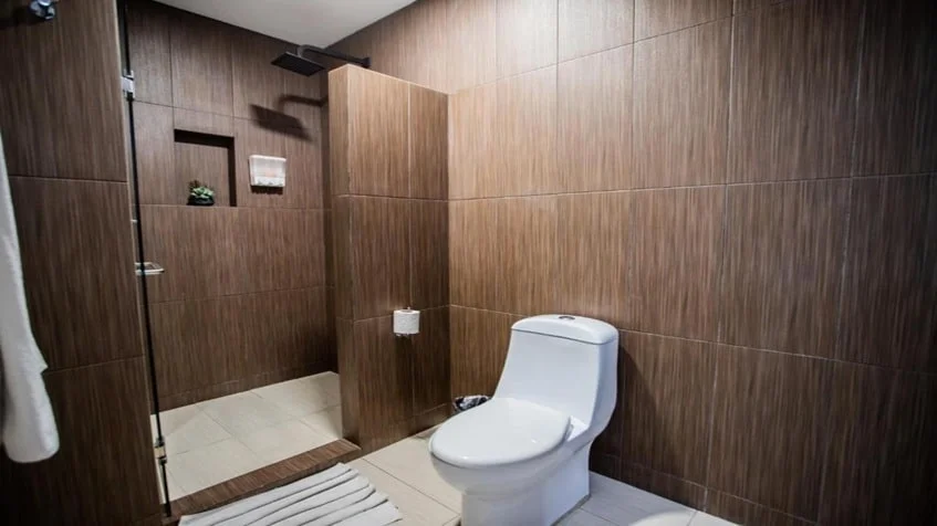un baño completo en macondo playa del carmen