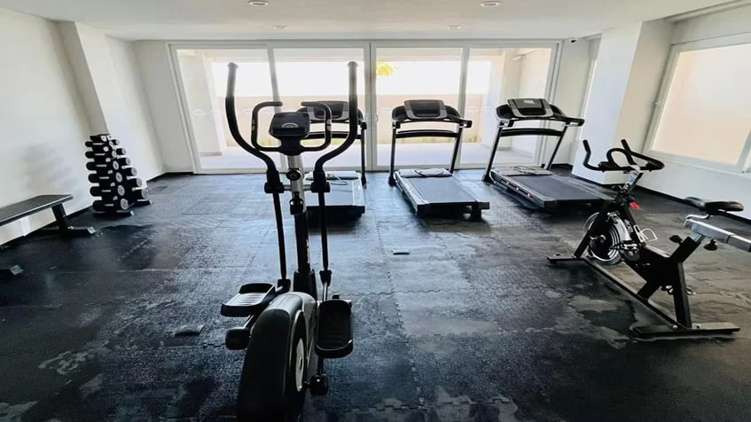 un gimnasio en Palms Residences Veracruz