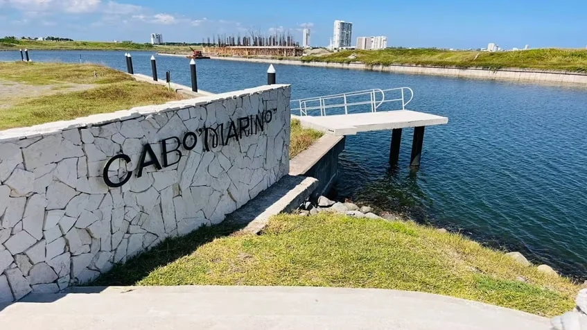 un muelle en cabo marino veracruz
