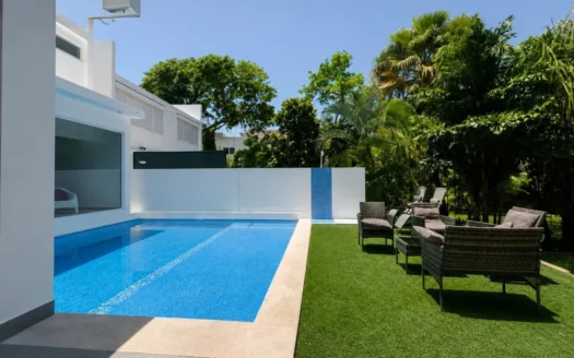 Casa 4 Recámaras Amueblada en Renta | Club Real Playacar