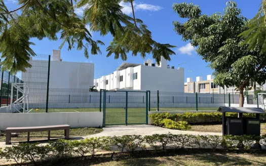 Casa Amueblada de 2 Recámaras en Renta | Portoalto Playa del Carmen