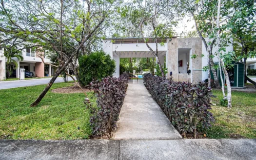 Casa Amueblada 3 Recámaras en Renta | Selvanova Playa del Carmen