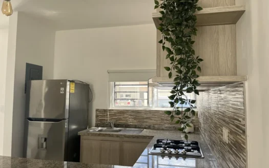 Casa Amueblada de 2 Recámaras en Renta | Portoalto Playa del Carmen