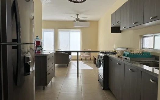 Casa Semiamueblada de 3 Recámaras en Renta | La Joya Residencial