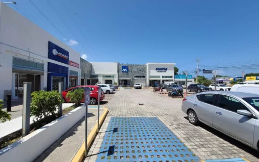 Local Comercial en Renta | Plaza Steren Playa del Carmen