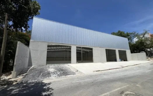 Bodega Comercial en Renta | Ejidal Playa del Carmen | Cerca de Centro Maya