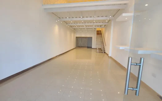 Local Comercial en Renta | Plaza Steren Playa del Carmen